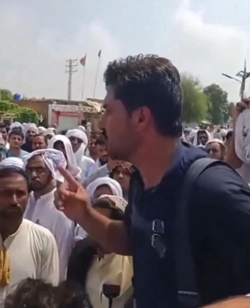 سیمه ییزې سرچینې: لکي مروت کې پولیسو د پاکستاني پوځ پر ضد لاریون کړی