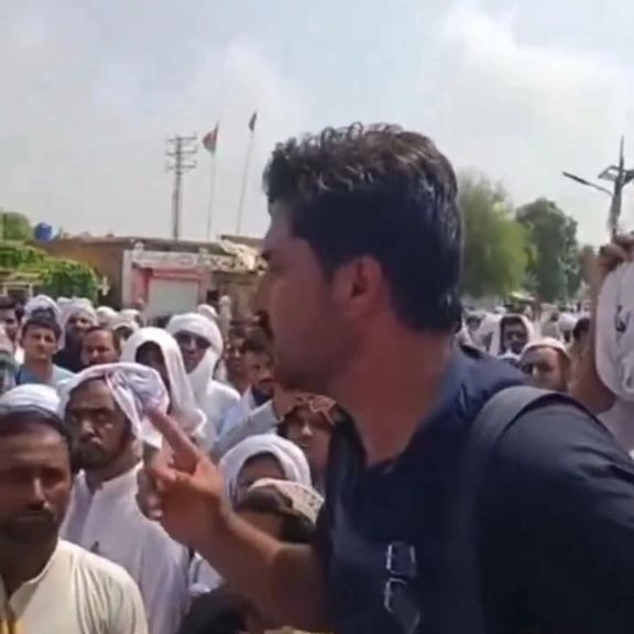 سیمه ییزې سرچینې: لکي مروت کې پولیسو د پاکستاني پوځ پر ضد لاریون کړی