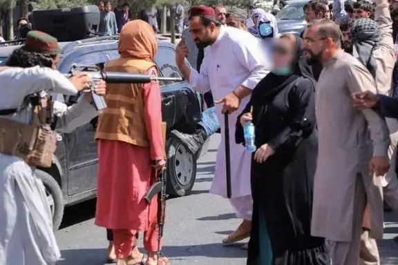 عفو بینالملل میگوید زنان افغانستان تحت شدیدترین نوع تبعیض سیستماتیک قرار دارند