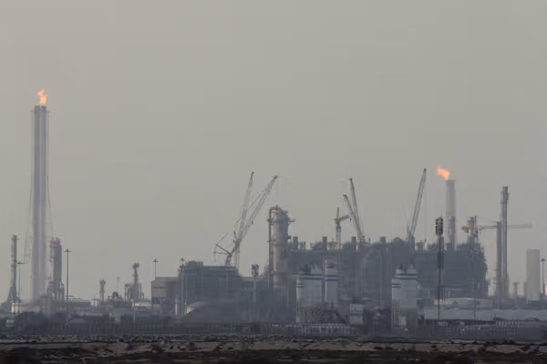 انفجار در تأسیسات گاز قطر ۱۳ کشته و ۶۶ زخمی بر جای گذاشت