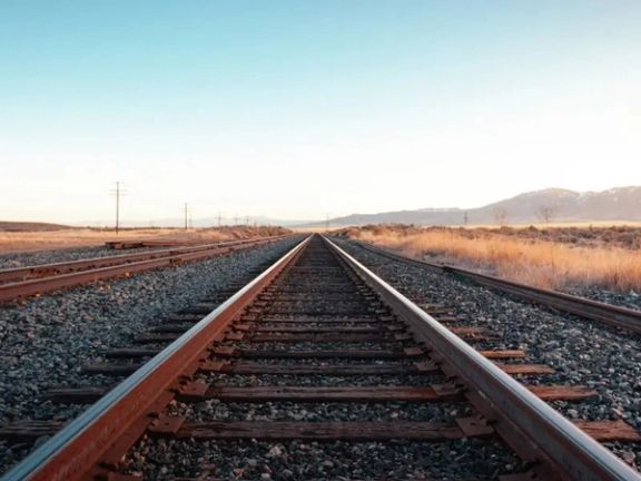 ډيپلوماټ: ازبکستان د افغان ټرانس پټلۍ لپاره د قطر او اماراتو مالي ملاتړ بیا بیا غوښتی