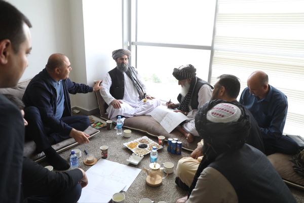 ازبکستان په حیرتان کې د اورګاډي نوې کرښه او د توکو لپاره ګودامونه جوړوي