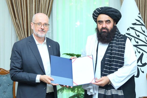 امیر خان متقي او د سره صلیب کمېټې نوی مشر د بشري همکاریو پر پراختیا غږېدلي