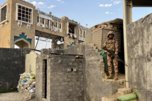 ما كشفه اليوم السادس من المواجهات بين طالبان وباكستان