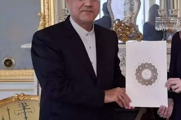 بریتانیا سفیر ایران را درباره بازداشت ایرانیان برای «اقدامات تروریستی» احضار میکند