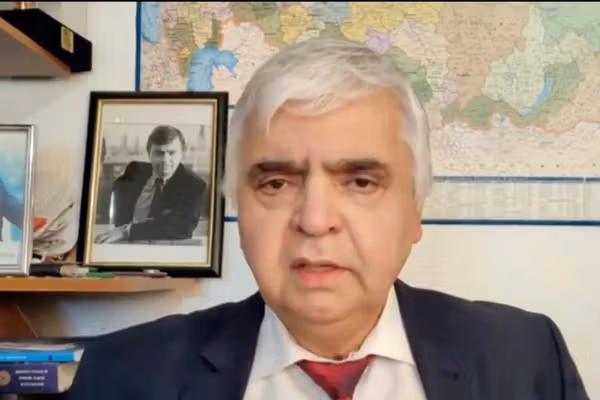 کارشناس ارشد روسی: طالبان با این سیاستها در قدرت نمیماند