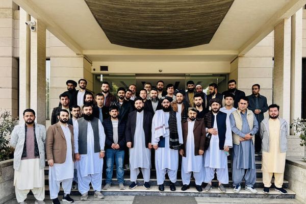 طالبانو په نوي ډیلي کې د افغانستان د سفارت چارې په واک کې اخېستې دي