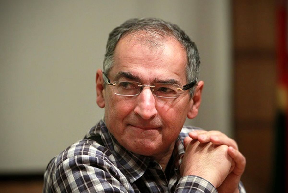 صادق زیبا کلام: مقامات ایرانی هر طور که دلشان بخواهد با مهاجران افغان برخورد می‌کنند