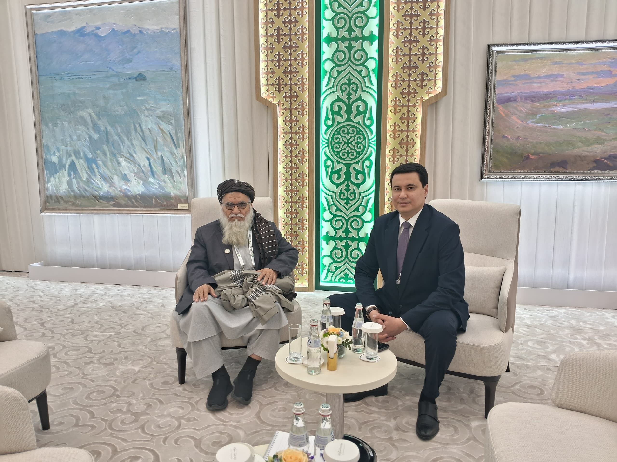 طالبانو له قزاقستاني چارواکو سره د چاپیریال ساتنې په برخه کې د همکاریو په تړاو خبرې کړي