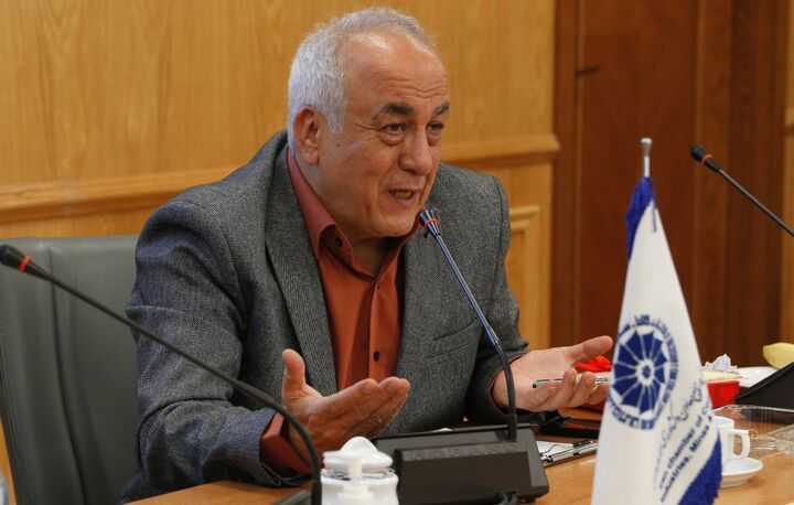 مقام ایرانی: تاجران افغان در خراسان رضوی با مشکل تمدید کارت بازرگانی مواجه‌اند