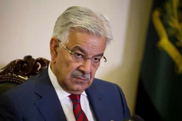 د پاکستان دفاع وزیر: د افغانستان او هند له لوري د ګډ برید ګواښ شتون لري