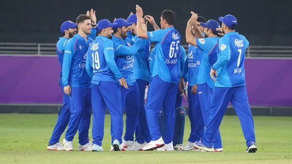 د افغانستان کرېکټ ملي لوبډلې وېسټانډيز ته د ۳۸ منډو په توپیر ماتې ورکړه