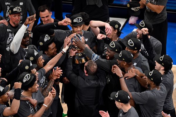پایان رؤیای دفاع از قهرمانی؛ اسپرز پس از دوازده سال راهی فینال NBA شد
