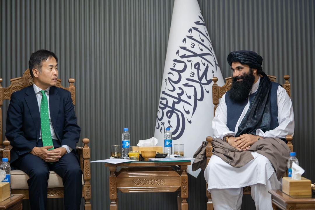 سراج الدین حقاني د جاپان له سفیر سره د اړیکو پر پیاوړتیا او مرستو غږېدلی