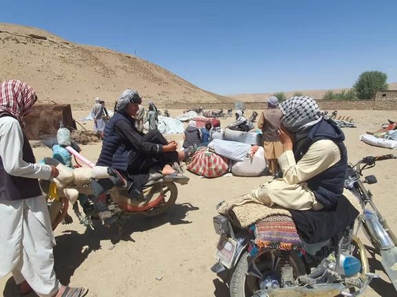  سرچینې: د طالبانو له خوا د غور د کشرو درې د اوسېدونکو د جبري کډوالۍ بهیر لا هم دوام لري