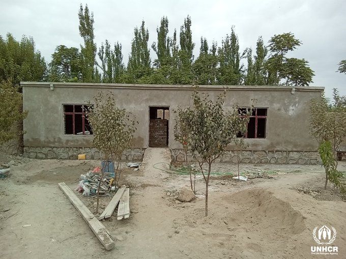 آژانس پناهندگان سازمان ملل از ساخت ۱۱۴ سرپناه دایمی برای بیجاشدگان در سرپل خبر داد