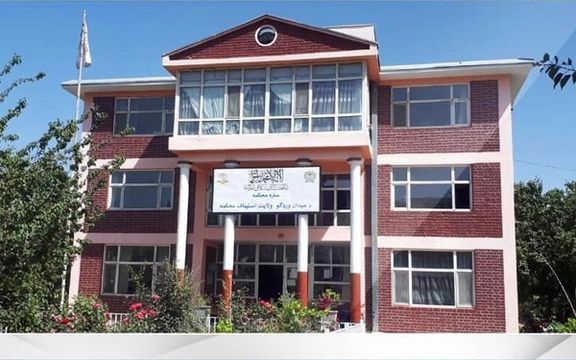 طالبان در میدان وردک دو متهم را پیش چشم مردم شلاق زد