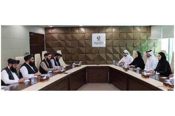 وزیر خارجه طالبان با دو وزیر زن قطری درباره همکاریهای علمی و بشردوستانه گفتوگو کرد