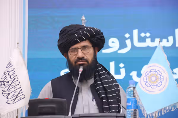پر رسنیو د طالبانو فشار؛ مهاجر فراهي د تېرو ۲۰ کلونو د «جنایتونو» د افشا غوښتنه کوي