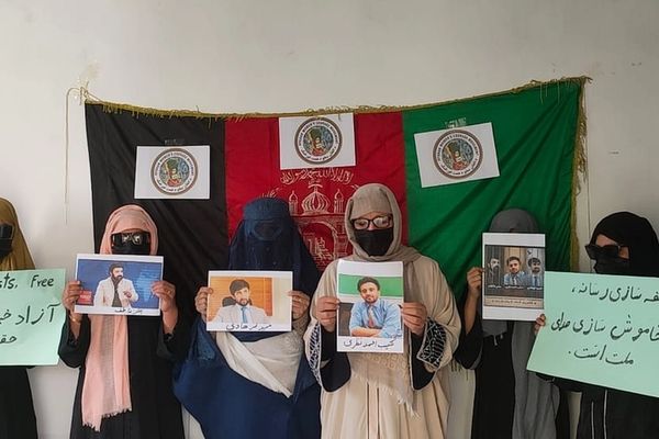 د افغانستان د ښځو د همت غورځنګ: خبریالي یوه قانوني او مسلکي دنده ده او باید جرم ونه ګڼل شي