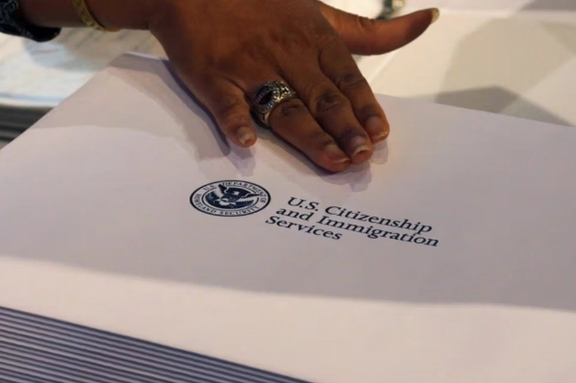 خطة ترامب الجديدة تجعل الحصول على البطاقة الخضراء أصعب بالنسبة للأفغان