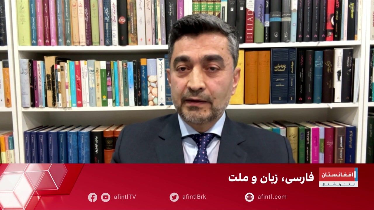 نادر احمدی، شاعر و مترجم: برخورد سیاستمداران با زبان نباید تبعیض‌آمیز باشد