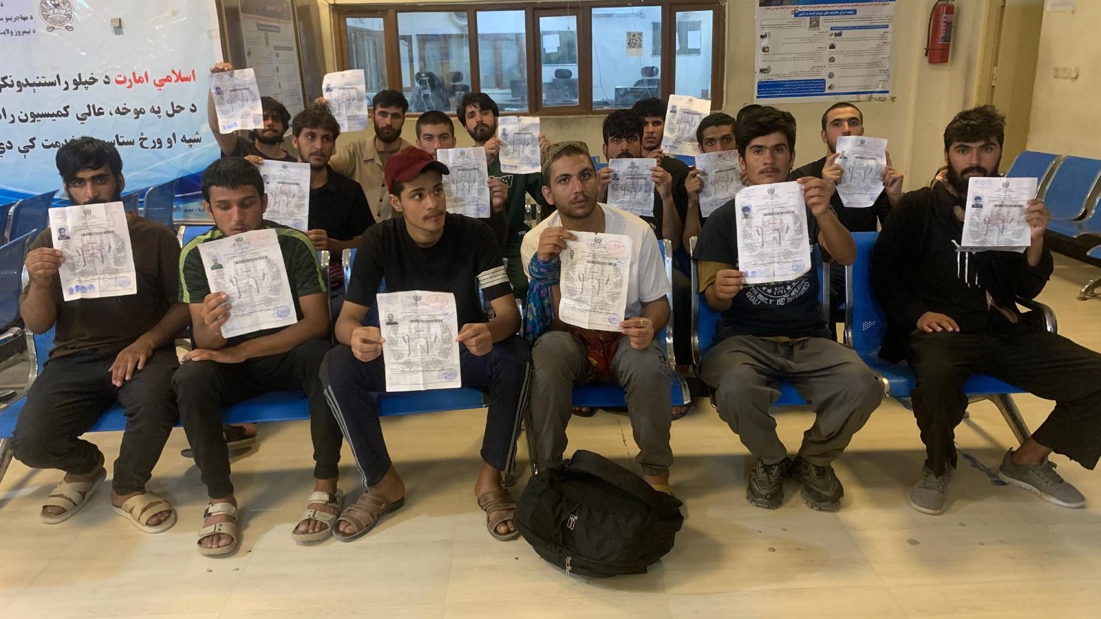  د عراق او پاکستان له زندانونو څخه ۱۷۰ تنه افغان کډوال خوشې شول