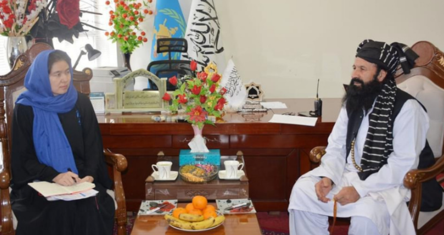 خلیل حقاني کډوالو د عالي کمېشنرۍ چاراواکې ته: موږ ته د خپل نظام اصول له هر څه مهم دي