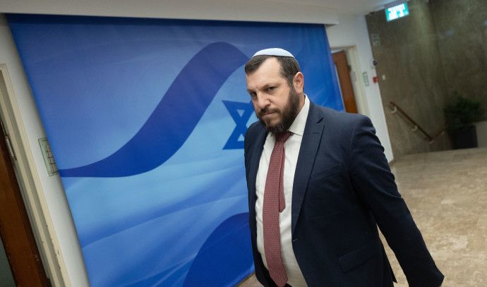 اسراییلي وزیر پر غزې د اټومي بمبار د وړاندیز له امله د کابینې له ګډون څخه محروم شو
