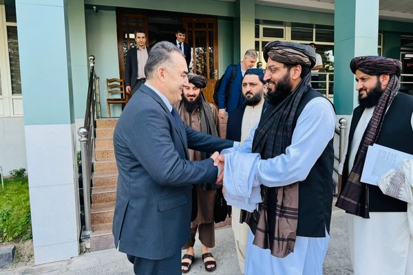 Taliban, Tajik Officials Meet In Dushanbe To Discuss CASA-1000 Energy Project