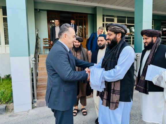 Taliban, Tajik Officials Meet In Dushanbe To Discuss CASA-1000 Energy Project