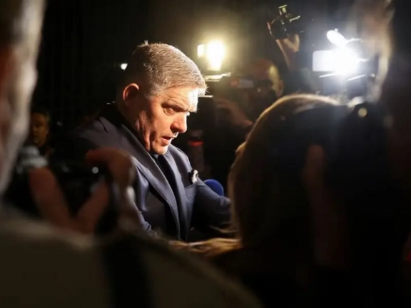 اوکراین ته د پوځي مرستو مخالف نوماند په سلواکیا کې ټاکنې وګټلې