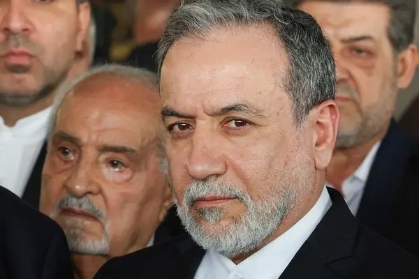 ایران: له نړۍوالې اټومي ادارې سره به همکاري نوې بڼه غوره کړي