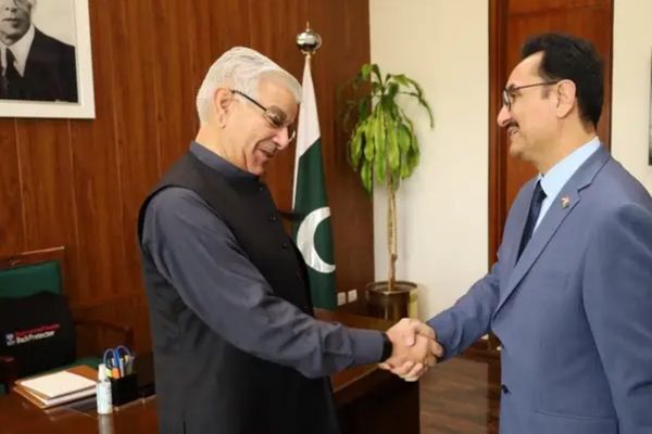 Pakistan's Defence Minister & Tajikistan's Ambassador Discuss Afghanistan