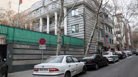 آذربایجان کارمندان سفارت خود در تهران را تخلیه میکند