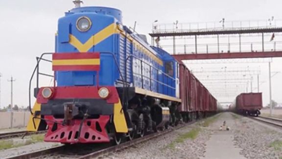 تېره اونۍ د رېل پټلۍ له لارې څه باندې ۱۶۳ زره مټریک ټنه سوداګریز توکي انتقال شوي