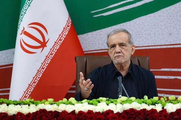د ایران ولسمشر: د ګواښونو او بندیزونو په شتون کې له امریکا سره خبرې اترې مانا نه لري