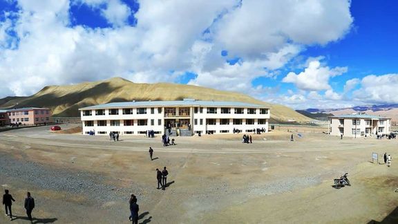 منابع محلی میگویند طالبان آموزش فقه جعفری را در دانشگاه بامیان متوقف کردهاند