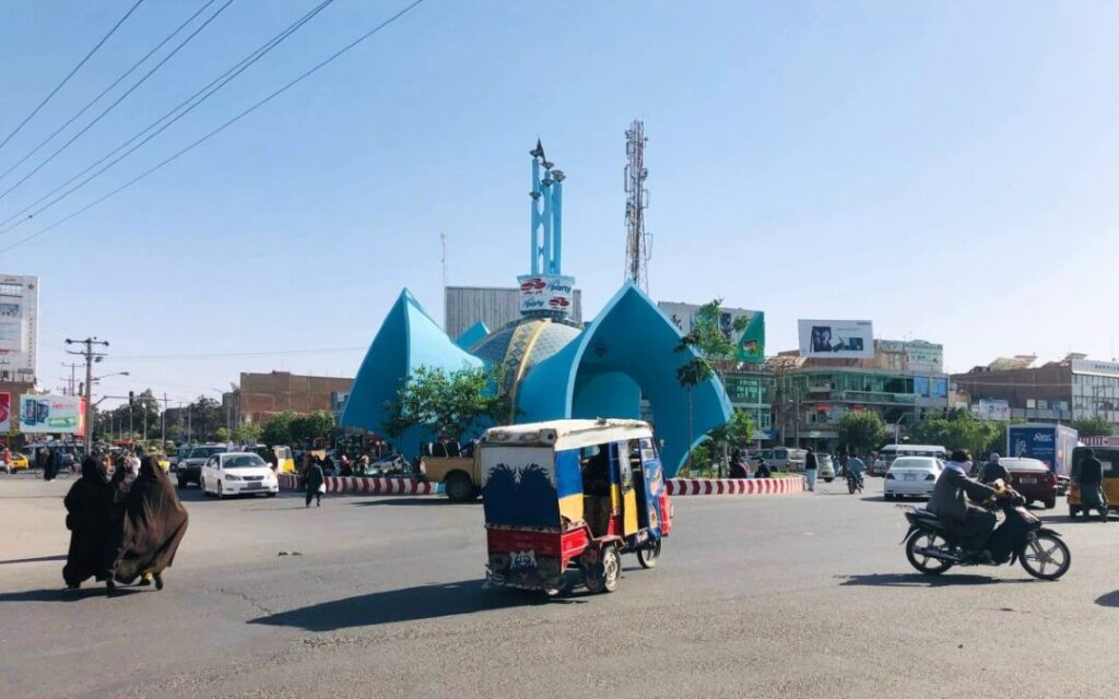 مقاومت جبهه: د هرات په فرسي ولسوالۍ کې مو یو طالب وژلی او درې نور ټپیان دي 