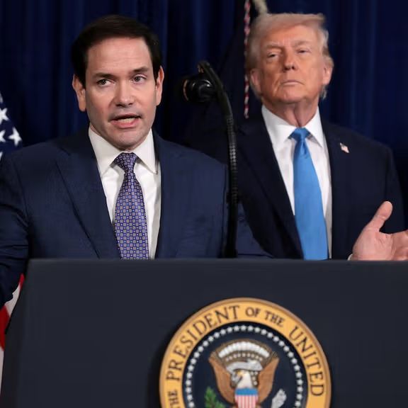 روبیو: ټرمپ له خامنه‌يي سره لیدنې ته لېواله دی، خو دا د امتیاز ورکولو په معنا نه ده