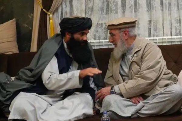 Gulbuddin Hekmatyar Attended Khalil Haqqani's Funeral In Paktia