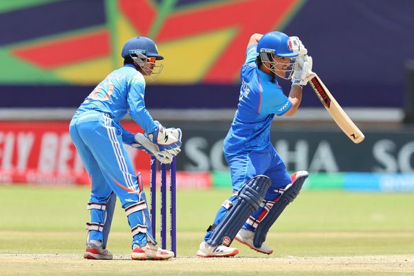 د افغانستان د ۱۹ کلنو کم عمره کرېکټ لوبډلې د هند پروړاندې نننۍ لوبه وبایلله