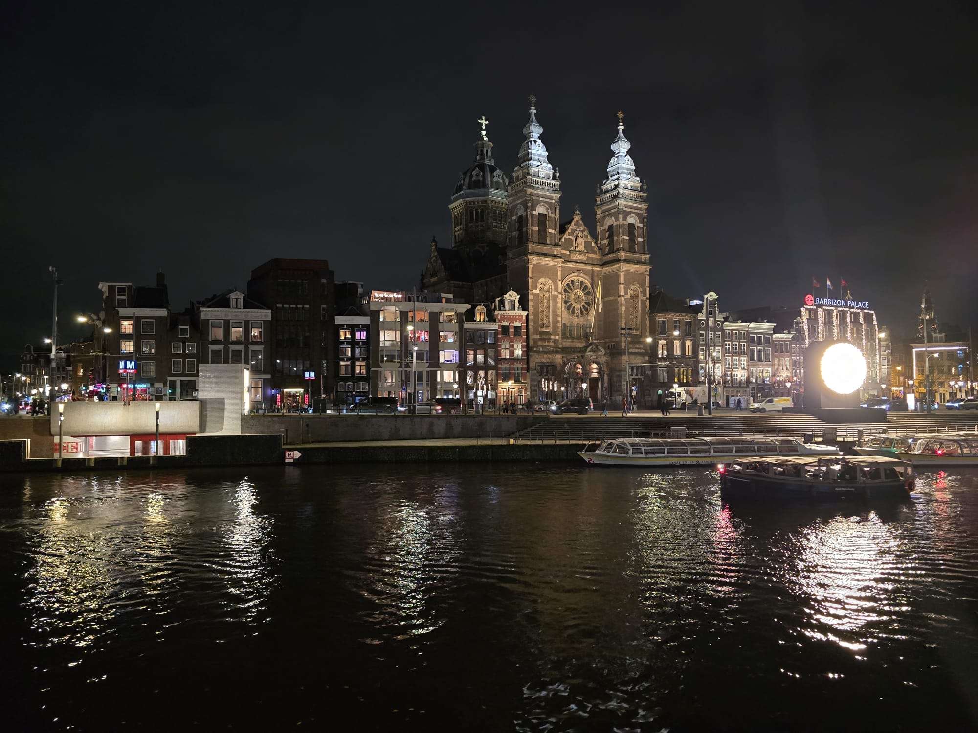 وزیر مهاجرت هالند رد درخواست پناهندگی زنان افغان را موجه دانست