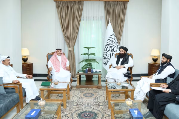 متقی به سفیر عربستان: مسائل جزئی نباید مانع مذاکرات طالبان و پاکستان شود