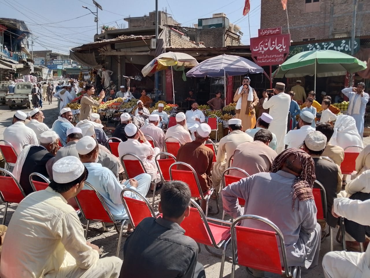 له افغانستان سره د سوداګریزو لارو بندښت؛ د خیبر پښتونخوا قبایلو او سوداګرو لاریون کړی