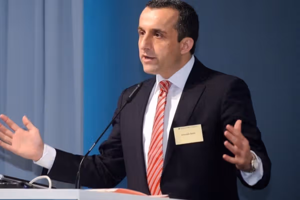 امرالله صالح: امریکا طالبانو ته په جنورۍ کې ۴۵ میلیونه ډالر نغد سپارلي