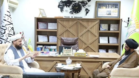 Taliban Minister Meets Shia Figures, Says All Sects Are Respected
