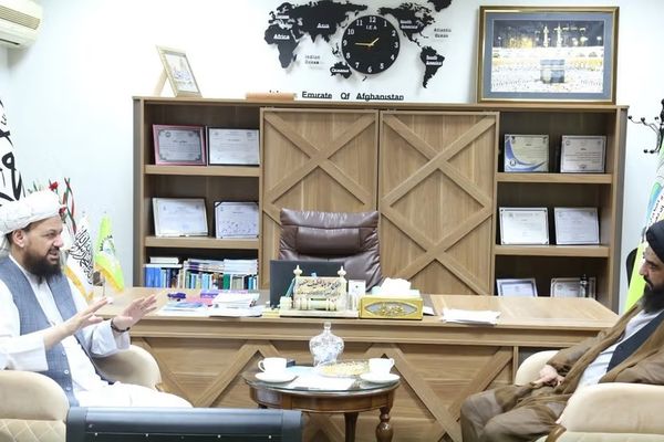 وزیر طالبان در دیدار با شیعیان: نظام ما به همه مذاهب احترام دارد