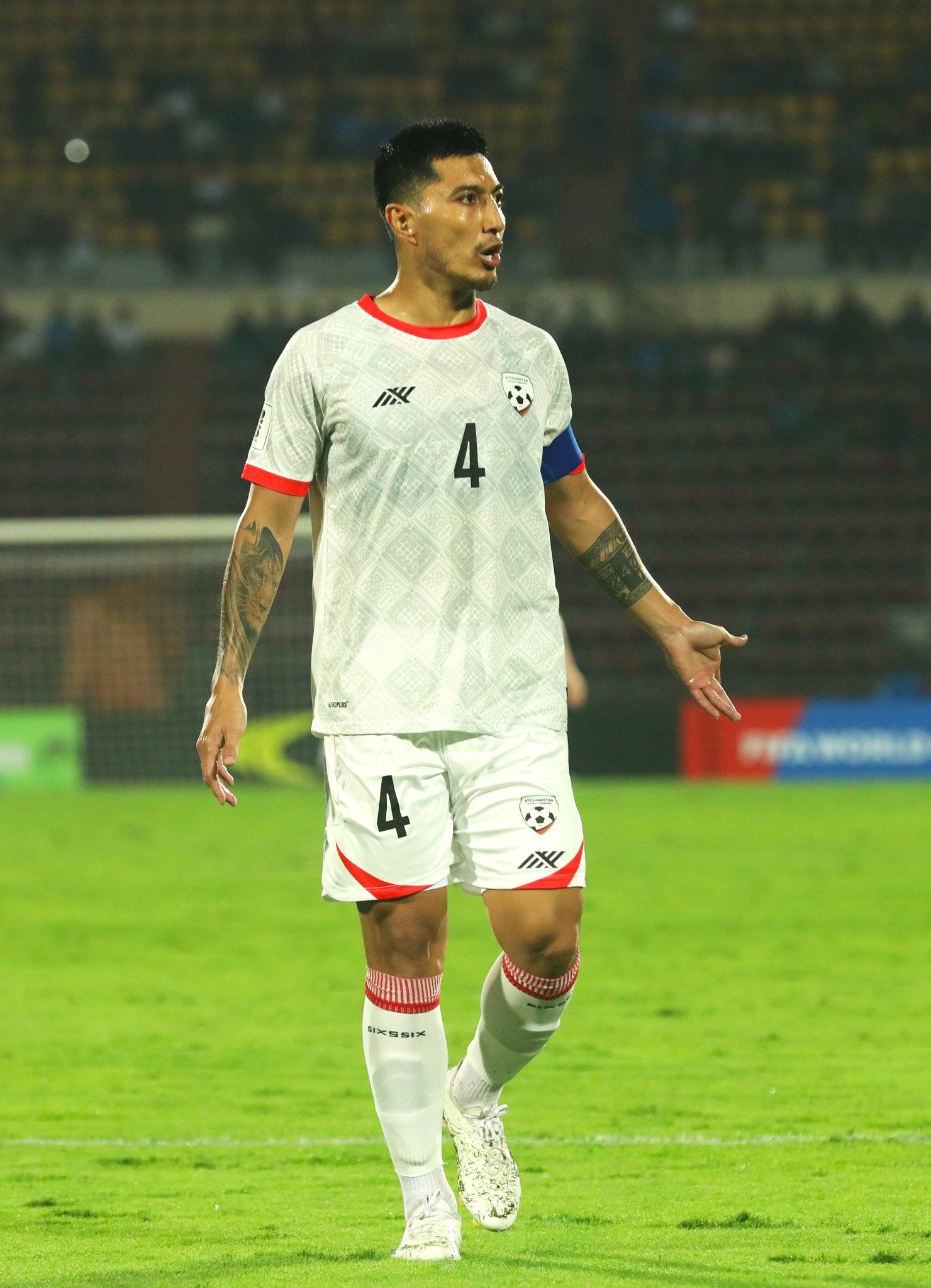 کاپیتان و تنها باز مانده تیم قهرمان افغانستان در جنوب آسیا از فوتبال ملی خدا حافظی کرد