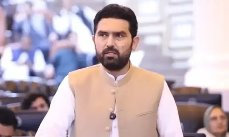 د تورخم لارې تړل پاتې کېدو په غبرګون؛ اعتراض کوونکو د سهیل اپریدي د استعفا غوښتنه کړې